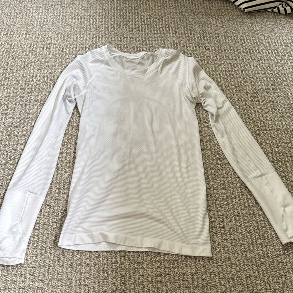 White long sleeve Lululemon swiftly
